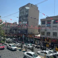مغازه    تجریش  ۴۸۰ متر   ( پاخور قیامت )