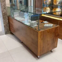 میز ویترین / پیشخوان