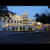 فروش واحد ۱۱۸ متری در ۱۳ آبان  کوچه شقایق