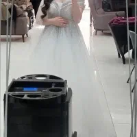 لباس عروس سفید سنگ کاری شده