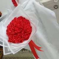 دوعدد رز قرمز|گل مصنوعی|گنبد کاووس, |دیوار