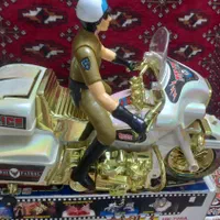 اسباب بازی موتور پلیس خارجی قدیمی و کلکسیونی آکبند|اسباب‌‌بازی|تهران, خزانه|دیوار