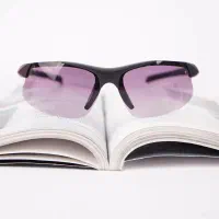 عینک شیشه بنفش پر فروش‌ترین عینک|بدلیجات|آبادان, |دیوار