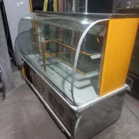یخچال ویترینی شیشه خم