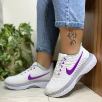 مدل برای عکس کفش و کیف