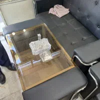 مبل چرمی ۴ نفره نیمست و میز جلو مبل|مبلمان خانگی و میز عسلی|زنجان, |دیوار