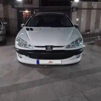 ۲۰۶ sd v8