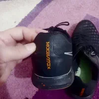 کفش فوتسال