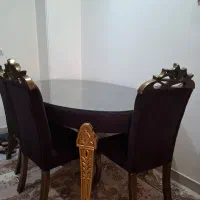 میز نهارخوری چهارنفره