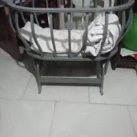 تخت گهواره ای کودک