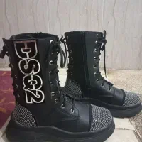 یه عدد بوت  دخترانه
