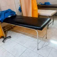 تعدادی تخت بیمارستانی و پزشکی به علت جا به جایی