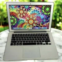 MacBook  Air  معاوضه  دارم
