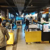 سالن و کانتر کار