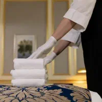 استخدام خدمات هتل