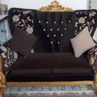 مبل  کلاسیک۷نفره.کاملا نو .همراه میزبزرگ و۳تاعسلی