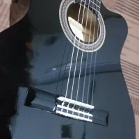 فروش گیتار والنسیا