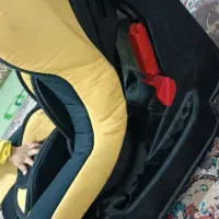 صندلی ماشین کودک ..کاملا سالم