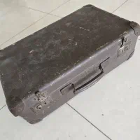 چمدون قدیمی