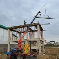 جرثقیل نیسان شبانه روزی با ظرفیت ۲/۵تُن