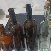 بطری شیشه ای .چوب پنبه.کاپ حرارتی.چوب پنبه زن