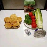 ساندویچ همبرگر خوشمزه رژیمی اقتصادی