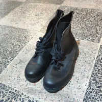 فروش پوتین و چکمه و لوازم منزل