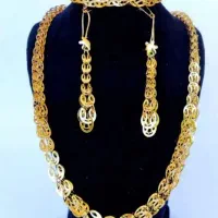 زنجیر گوشواره دستبند ست سرویس طلا هدیه روز مادر زن