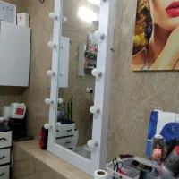 آیینه گریم همراه با ۱۴ لامپ ال ای دی