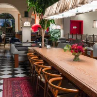 ویتر/ ویترس  حقوق ۳۷ میلیون