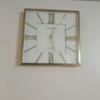 ساعت دیواری