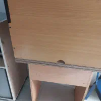 میز مطالعه یا کامپیوتر