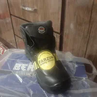 فروش کفش ایمنی جنس خوب وخیلی شیک|کیف، کفش، کمربند|دوگنبدان, |دیوار