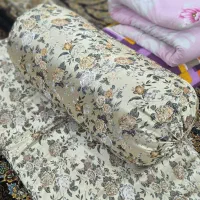 تعدادی تشک.بالش.کناره.پشتی|رختخواب، بالش، پتو|زاهدان, |دیوار