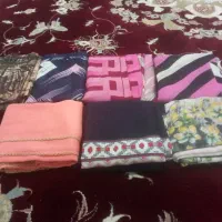 چند‌تا‌روسری‌به‌فروش‌میرسد