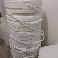 تعدادی دبه جای پنیر ودبه ۷کیلیویی فروشی