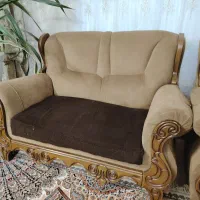 مبل راحتی به همراه میز