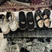 سه جفت کفش ۲۷ با قیمت ۳۲۰