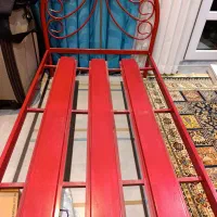 تخت خواب فلزی