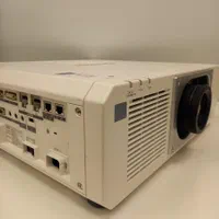 ویدئو پروژکتور پاناسونیک PT-RZ570|تلویزیون و پروژکتور|تهران, ایرانشهر|دیوار