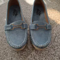 کفش سایز ۳۹. قیمت ۲۰۰هزارتومان