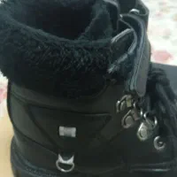 پوتین بچه|کفش و لباس بچه|رشت, نظری|دیوار