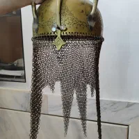 کلاه خود|کلکسیون اشیاء عتیقه|لنجان, |دیوار