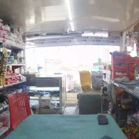 فروشندگی دکه فروشنده مغازه کنار جاده