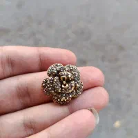 یک عدد انگشتر رنگ طلایی ثابت زنانه