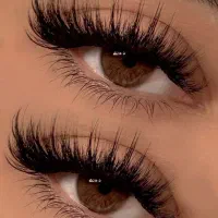 نیازمند مدل اکستنشن مژه