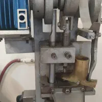 دستگاه پرس قرص قرص ساز|ماشینآلات صنعتی|رشت, رشتیان|دیوار