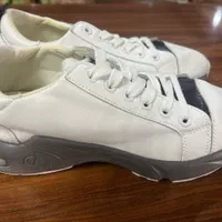 کتانی خارجی سایز 37 ساخت ویتنام