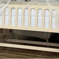 تخت کنار مادر نوزاد