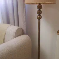 آباژور ایستاده در حد نو